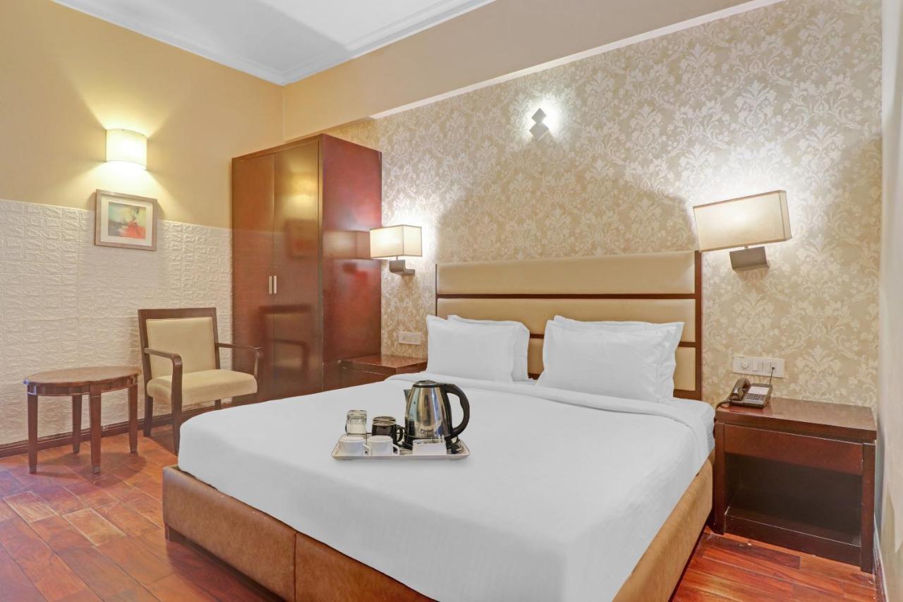 Oyo Townhouse 934 L'Elegant Hotel & Banquetby Ace Manor Ghaziabad Exterior foto